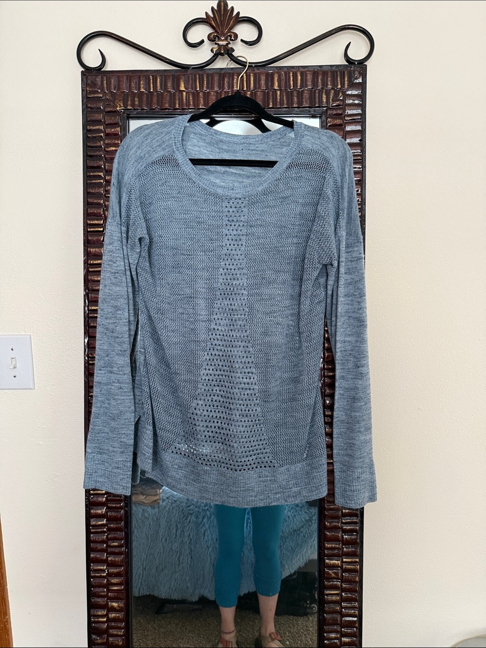 Lulu Lemon Lightweight Heather Blue Knit Sweater OS
